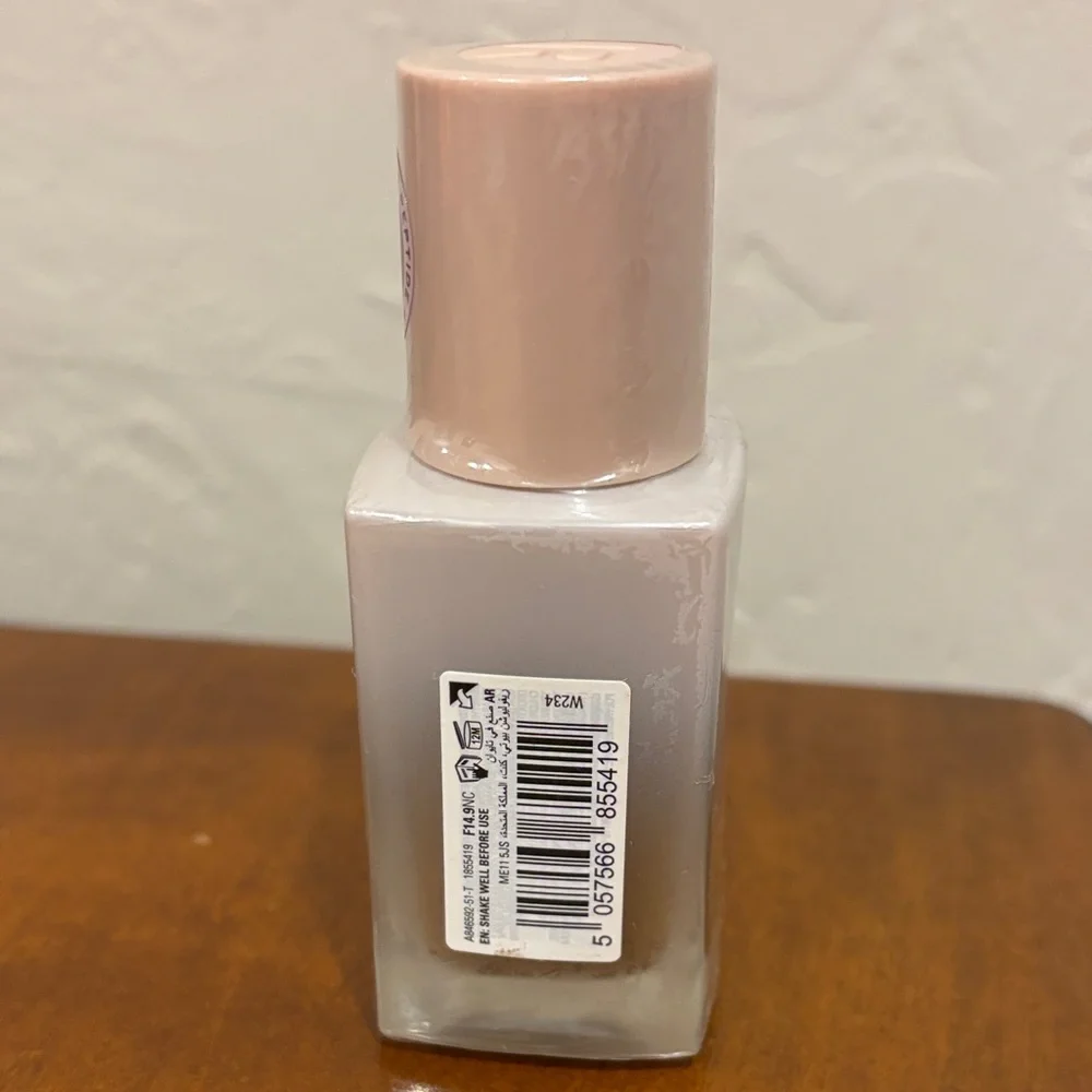 Revolution Skin Silk Foundation, E.L.F‎ Foundation with Eyeshadow Palette